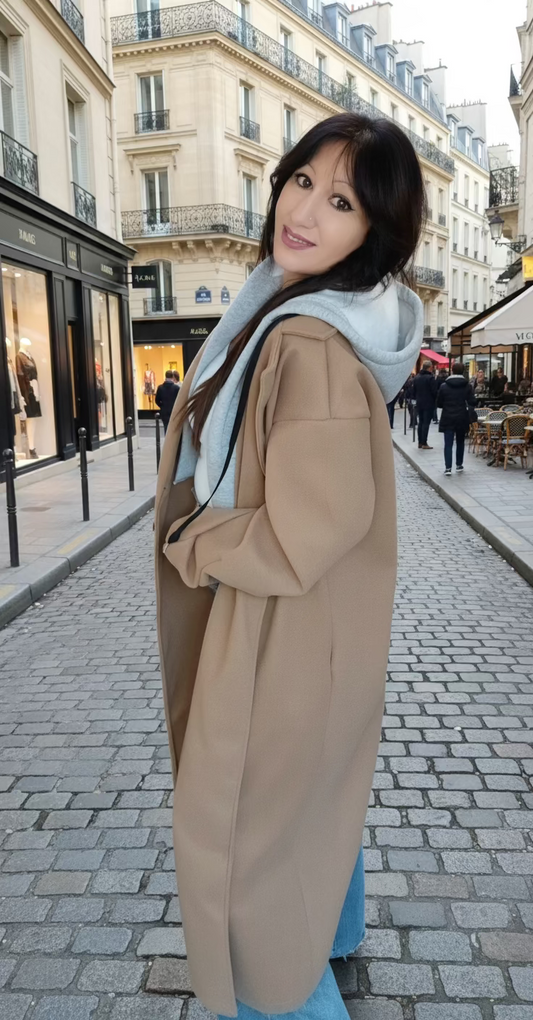Manteau Long Camel Femme avec Capuche Sweat Grise – Chic, Confortable et Tendance