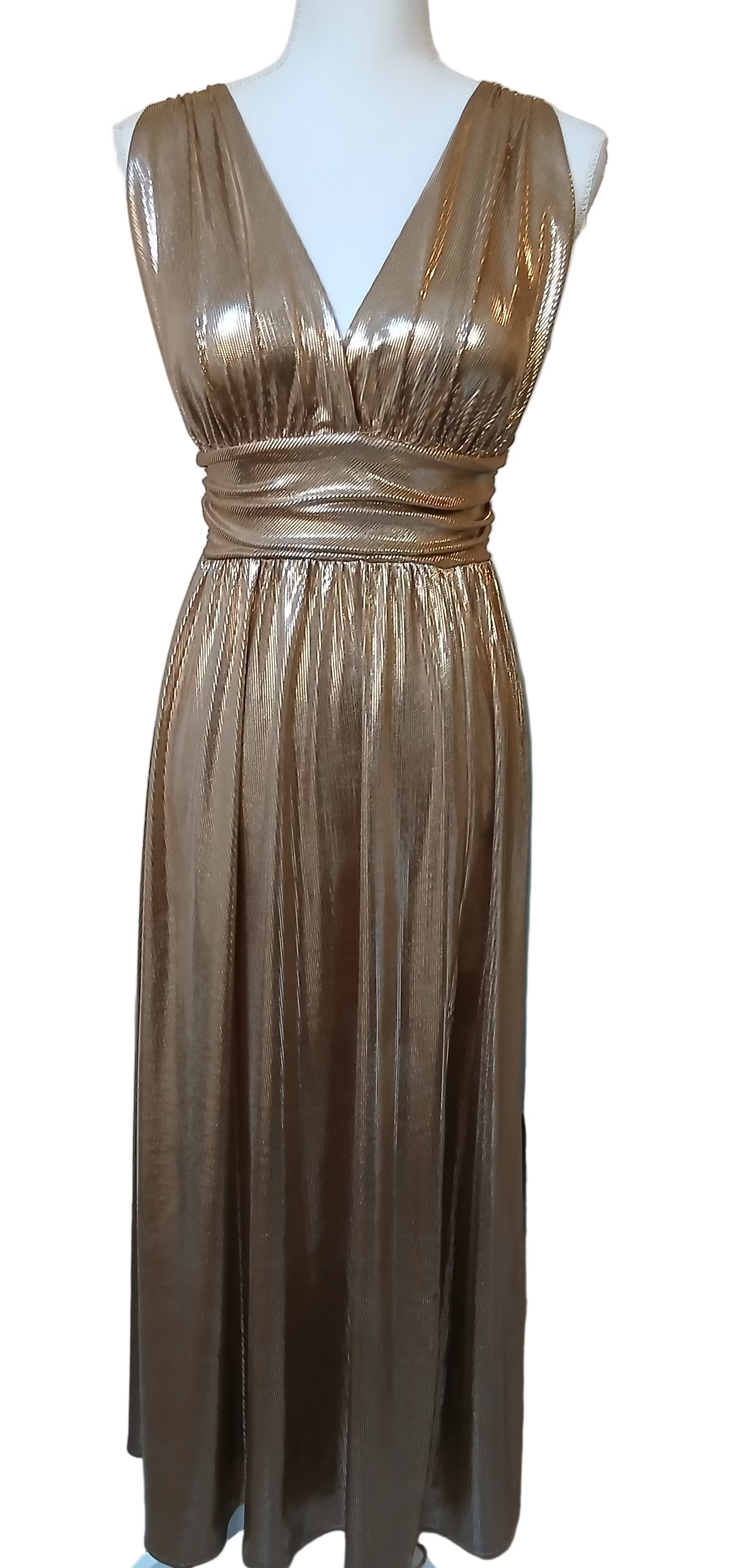 Robe de soirée longue dorée fendue en tissu brillant – Élégante et glamour